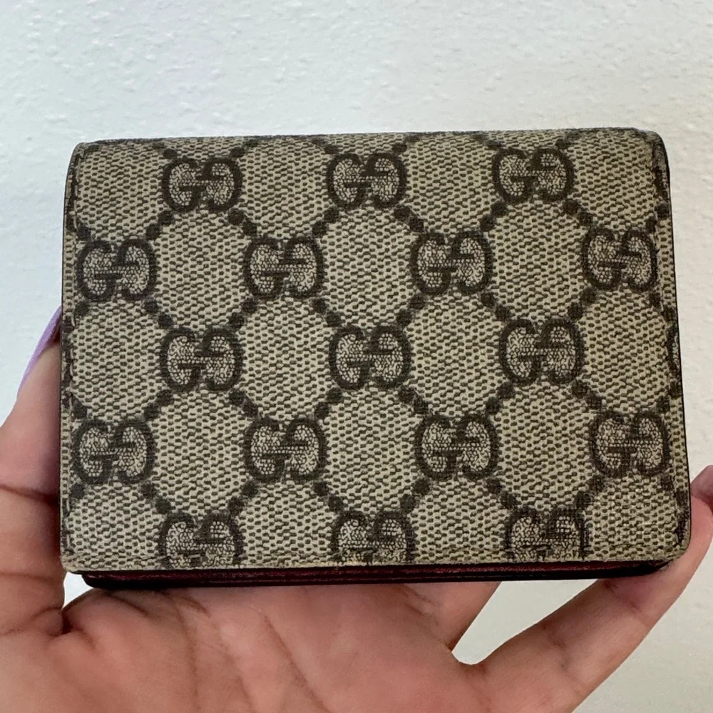 Gucci GG Supreme Cherry🍒 Wallet 476050.1147 • Crystal Cherry Motif Discontinued